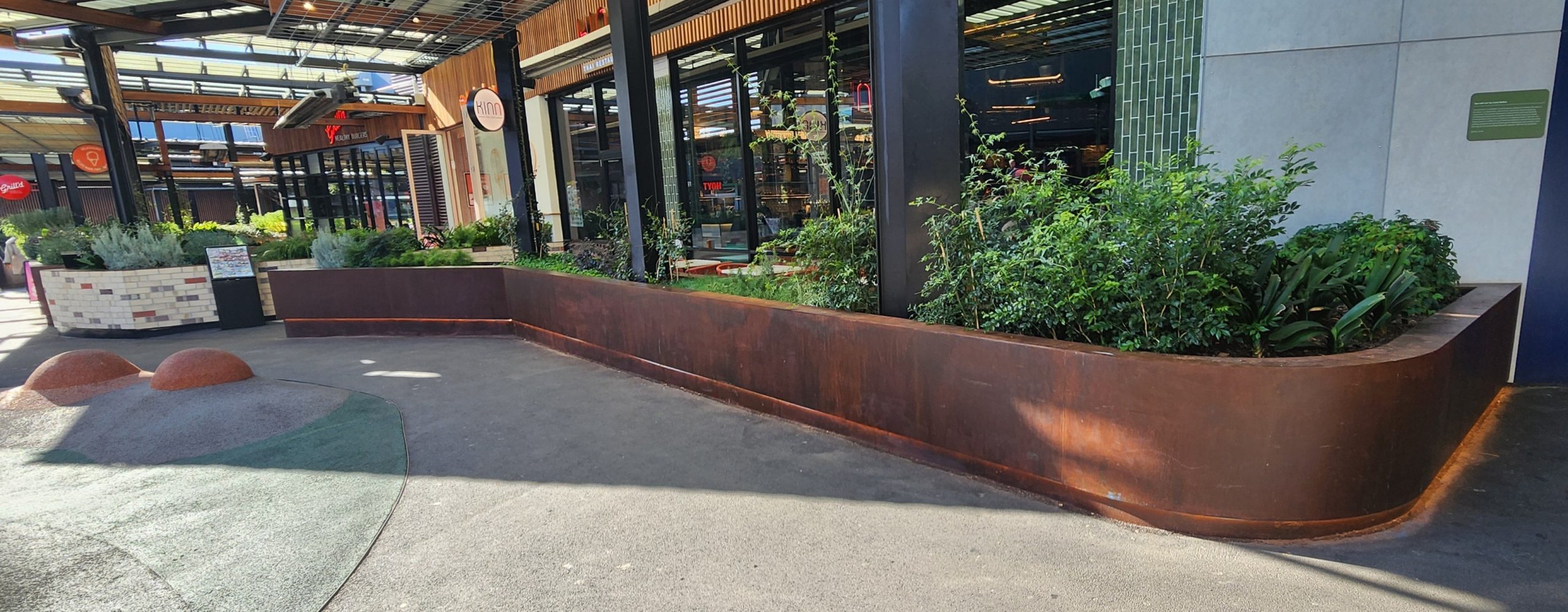 custom made planter boxes Australia